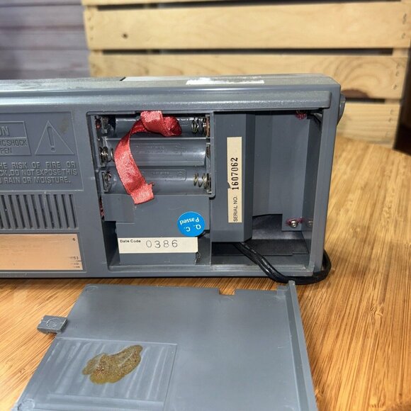 Vintage Gran Prix A220 AM/FM Portable Receiver Radio Tested Works Great - Picture 5 of 8